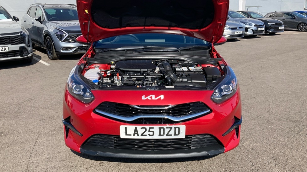 Kia Ceed 1.5T Gdi Isg 138 2 Red #8