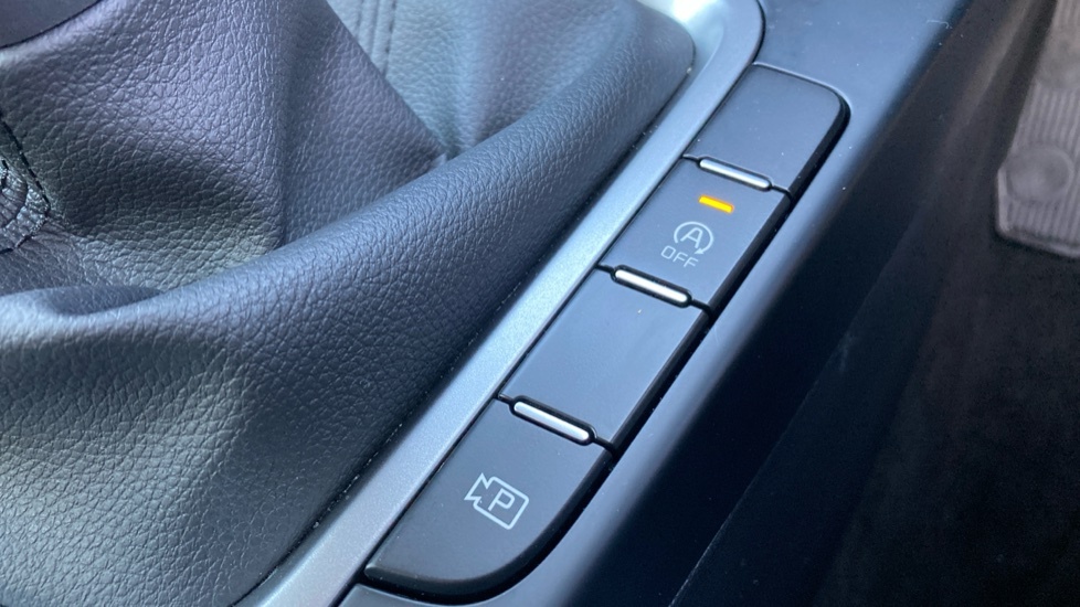 Kia Ceed 1.5T Gdi Isg 138 2 Red #22
