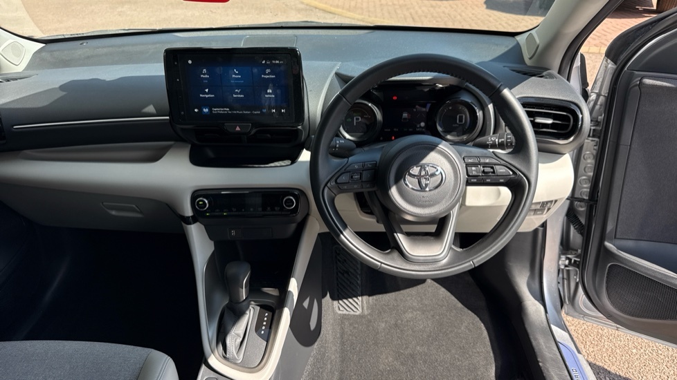 Toyota Yaris Excel Silver #6