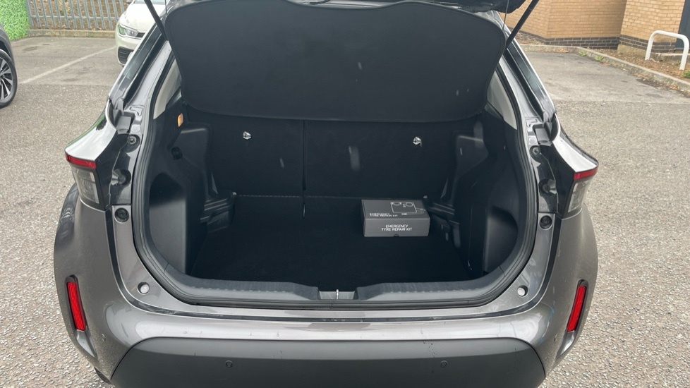 Toyota Yaris Cross Icon Grey #4