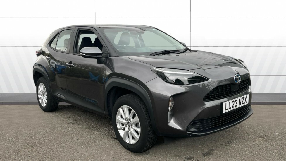 Toyota Yaris Cross Icon Grey