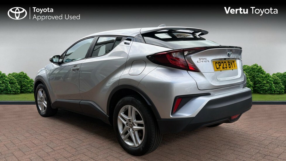 Toyota C-Hr Icon Silver #4