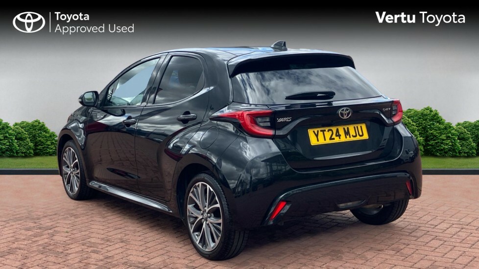 Toyota Yaris Excel YT24MJU Black #4