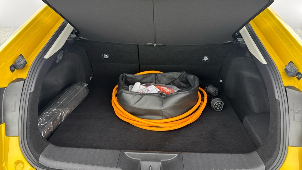 Toyota Prius Excel #13
