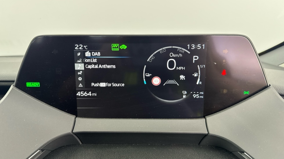 Toyota Prius Excel #11