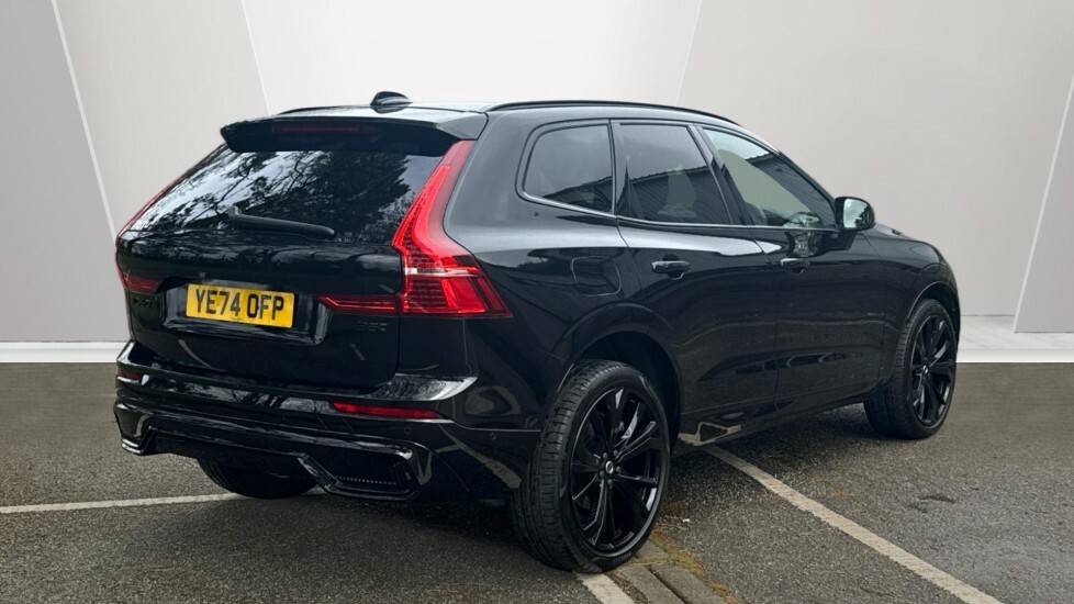 Volvo XC60 Ultra Black Edition Black #2