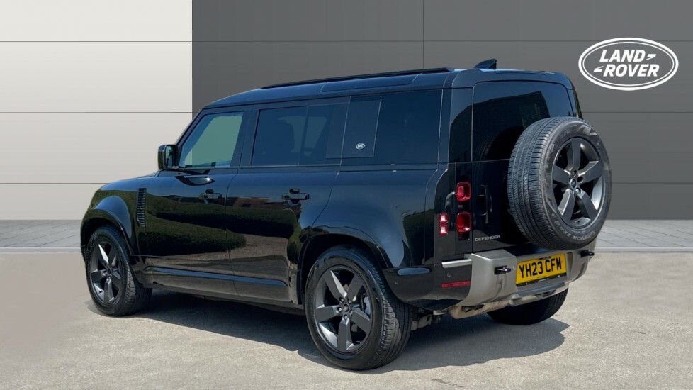 Land Rover Defender 110 X-dynamic Hse Black #2