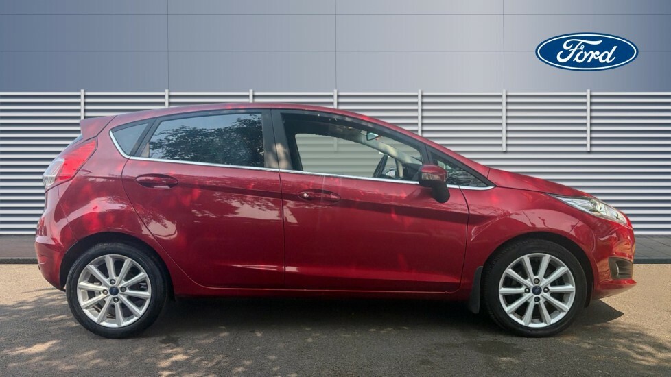Ford Fiesta Titanium MJ16HTA Red #5