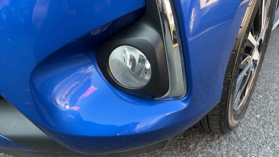Toyota Yaris Hatchback Blue #35