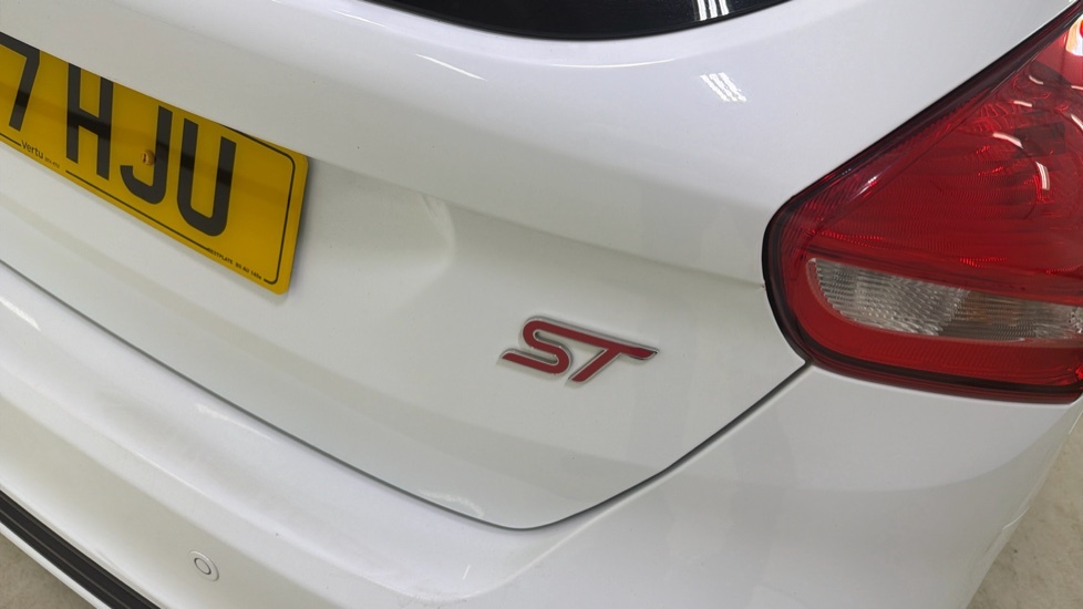 Ford Focus 1.0 Ecoboost Zetec Edition #29