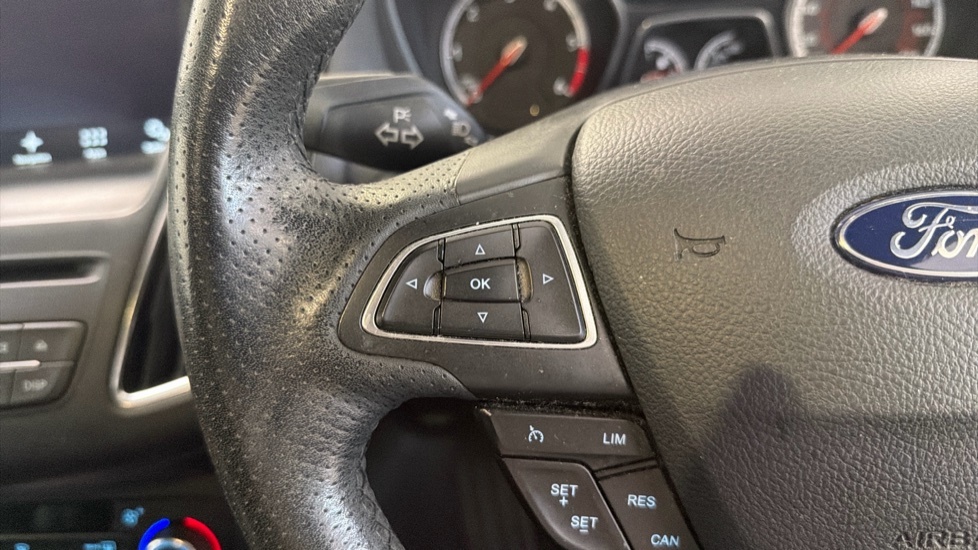 Ford Focus 1.0 Ecoboost Zetec Edition #37