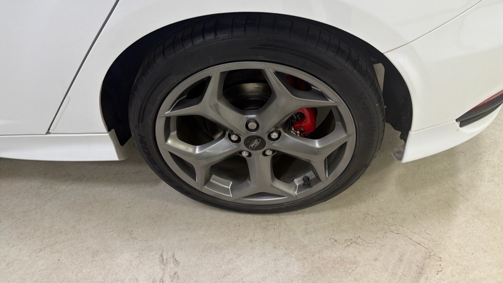 Ford Focus 1.0 Ecoboost Zetec Edition #23