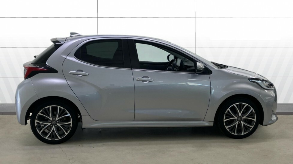 Toyota Yaris Excel Silver #5