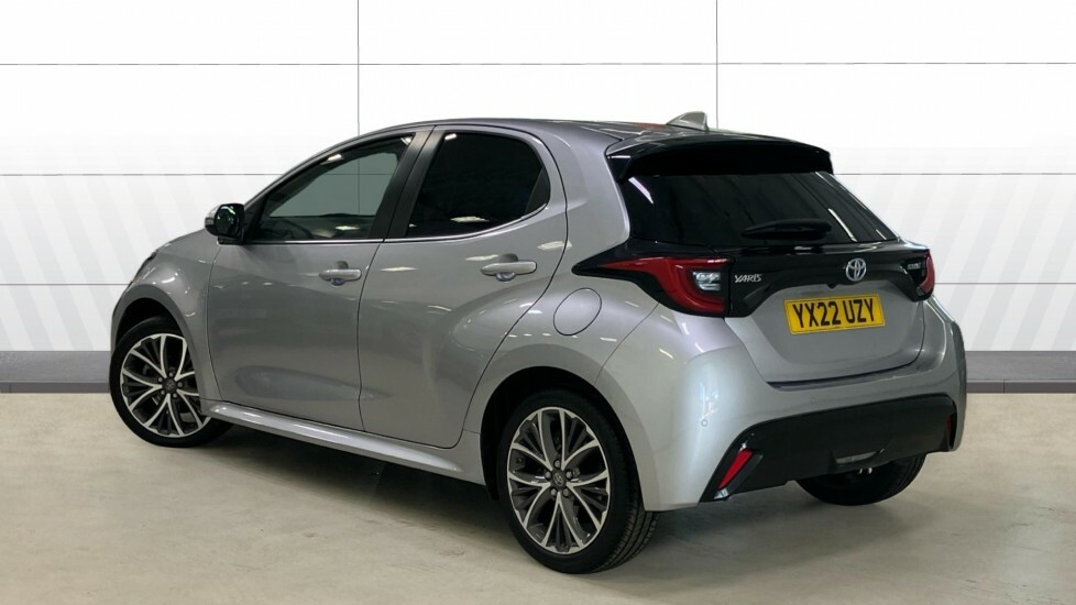 Toyota Yaris Excel Silver #2