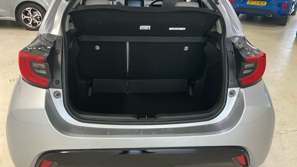 Toyota Yaris Excel Silver #4