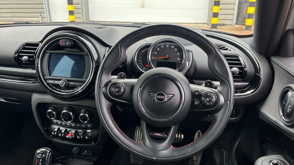 Mini Clubman Cooper S Sport White #5
