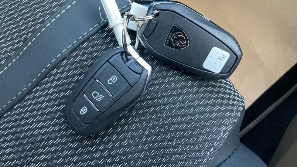 Peugeot 2008 1.2 Puretech Active Blue #19
