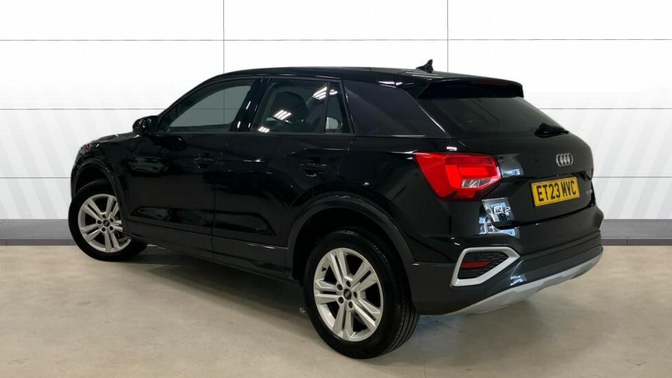Audi Q2 Sport Black #2