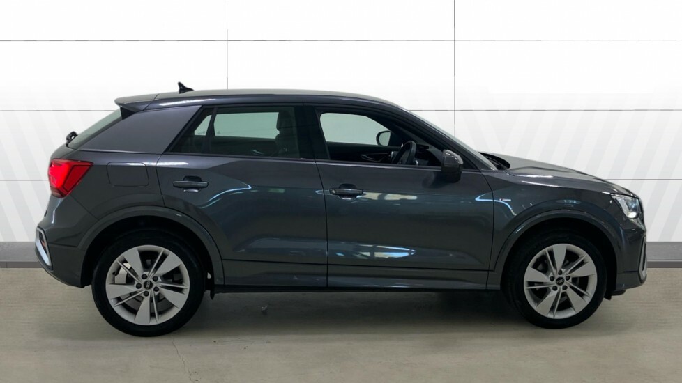 Audi Q2 S Line Grey #5