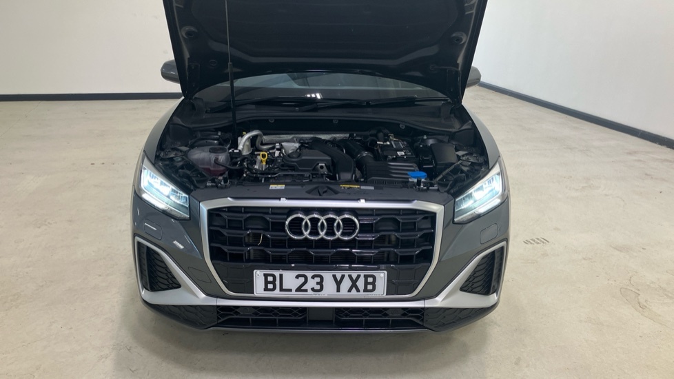 Audi Q2 Black Edition 35 Tfsi 150 Ps S Tronic Blue #8