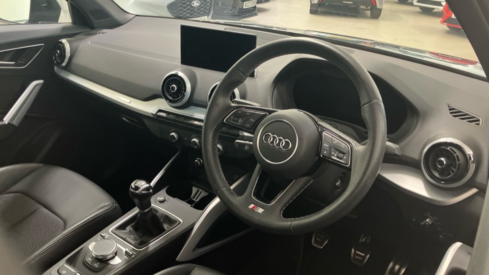 Audi Q2 Black Edition 35 Tfsi 150 Ps S Tronic Blue #11
