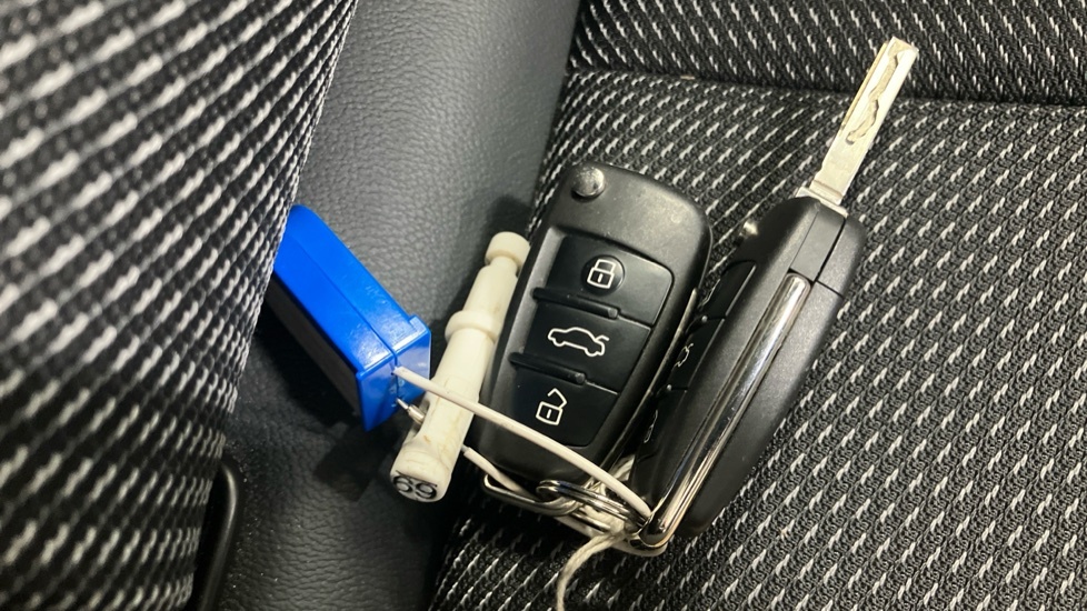 Audi Q2 Black Edition 35 Tfsi 150 Ps S Tronic Blue #19