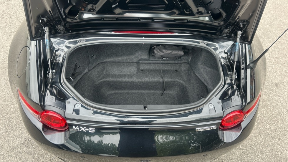 Mazda MX-5 Exclusive-line Black #4