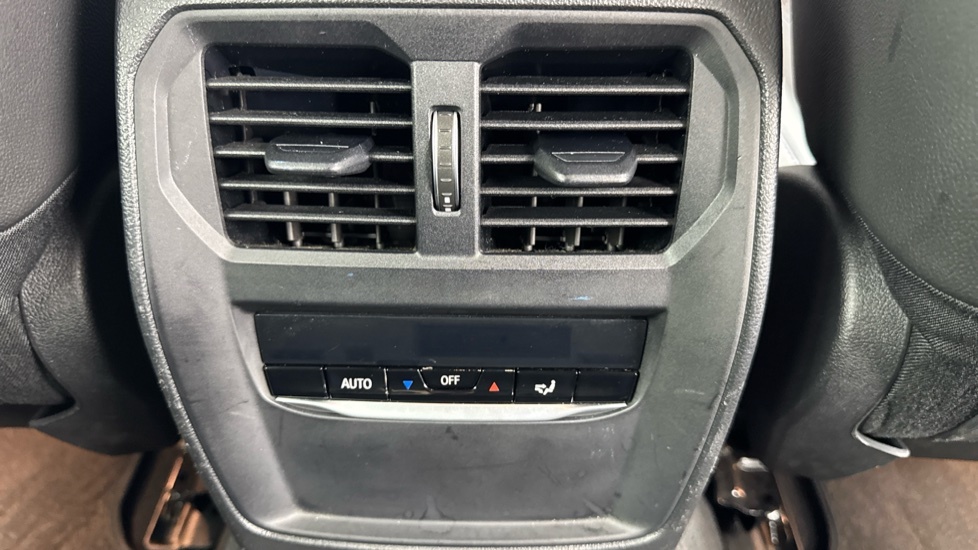 BMW i4 Edrive40 M Sport Blue #24