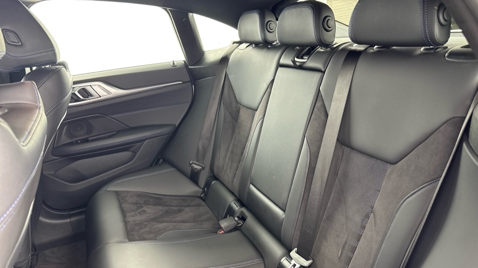 BMW i4 Edrive40 M Sport Blue #12