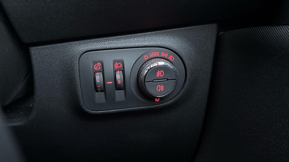 Vauxhall Corsa Sri Vx-line Nav Black Red #32