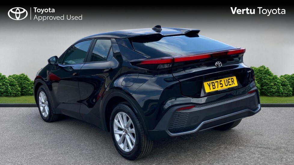 Toyota C-Hr Icon Black #4
