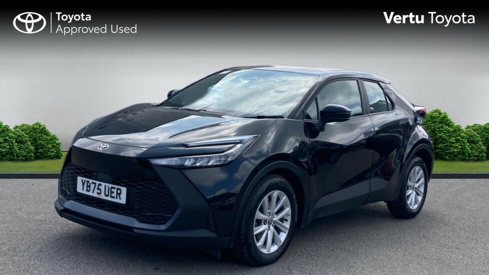 Toyota C-Hr Icon Black #3