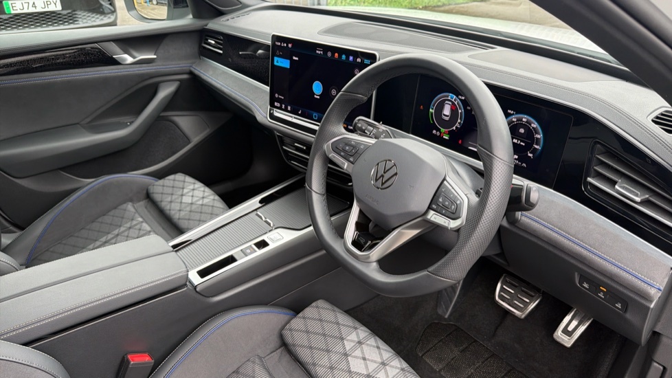 Volkswagen Passat R-line White #6