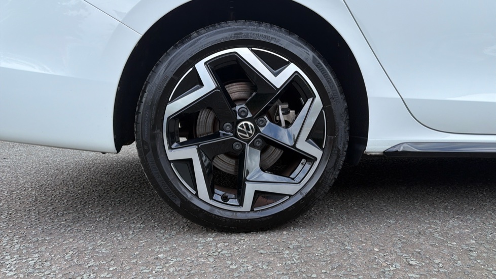 Volkswagen Passat R-line White #5
