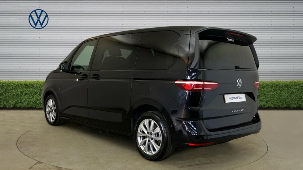 Volkswagen Multivan Life Black #3