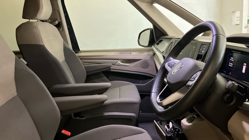 Volkswagen Multivan Lwb 2.0 Tdi 150Ps Style Dsg 7 Seatspanoramic Sunr Grey #15