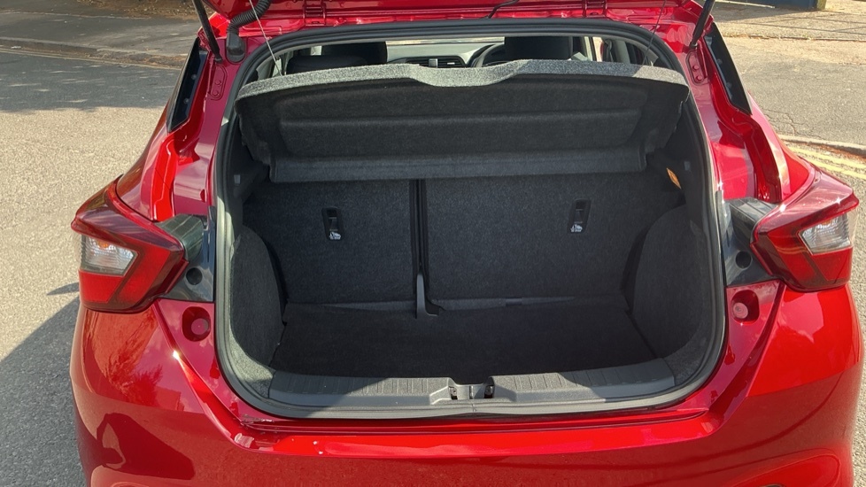 Nissan Micra Acenta Red #4