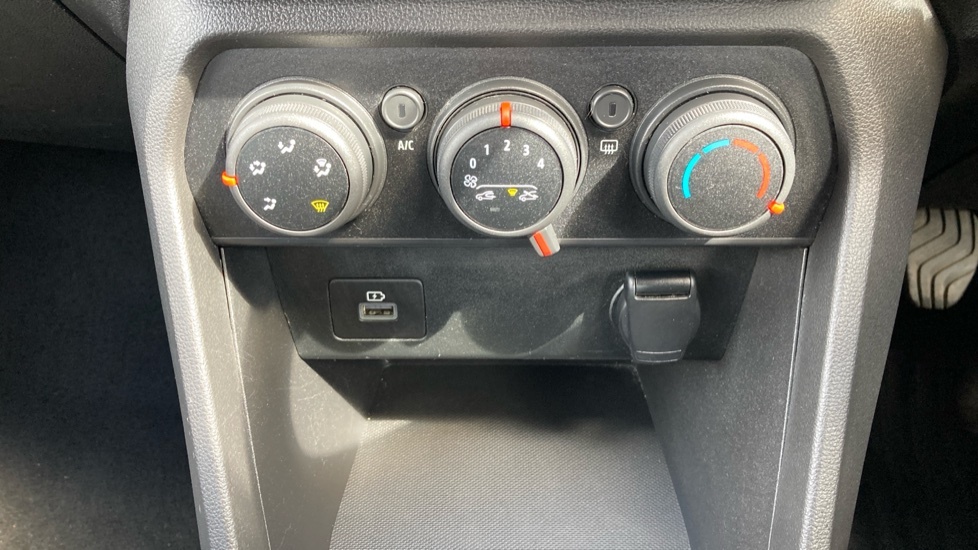 Dacia Sandero Stepway 1.0 Tce Comfort Cvt White #24