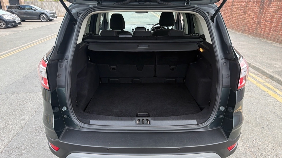 Ford Kuga Zetec Green #4