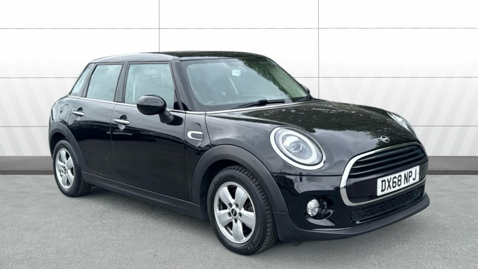 Mini Hatch Cooper Black