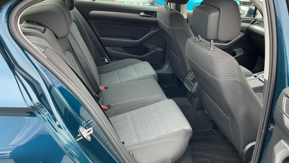 Volkswagen Passat 2.0 Tdi Evo Se Grey #34