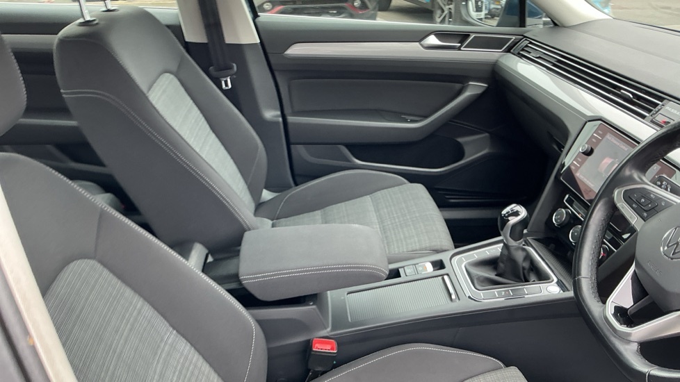 Volkswagen Passat 2.0 Tdi Evo Se Grey #32