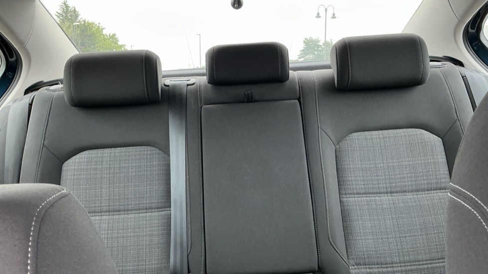 Volkswagen Passat 2.0 Tdi Evo Se Grey #15
