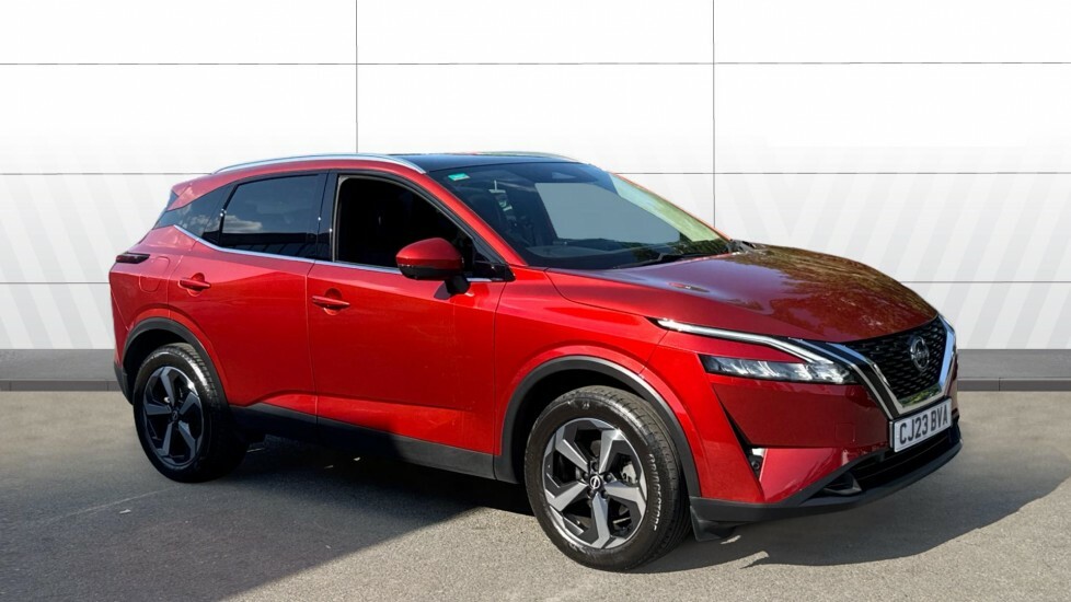 Nissan Qashqai N-connecta Red