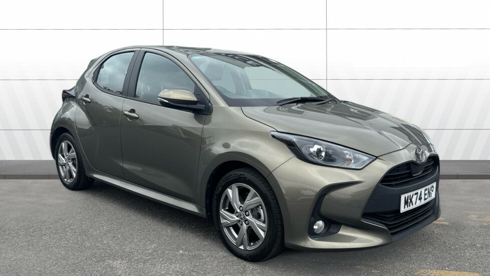 Toyota Yaris Icon MK74ENP Brown
