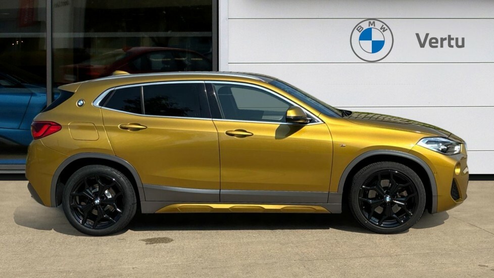 BMW X2 M Sport X Gold #3