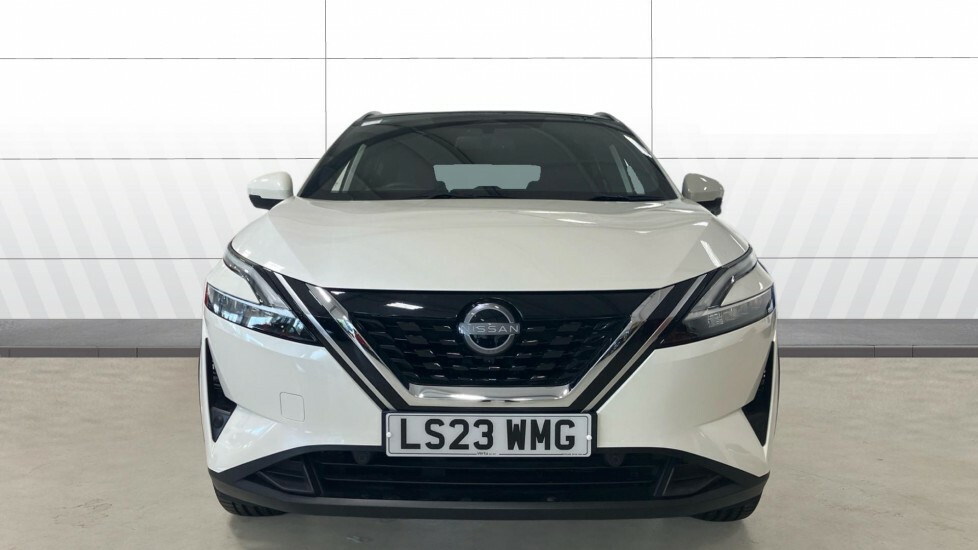 Nissan Qashqai Tekna LS23WMG White #3