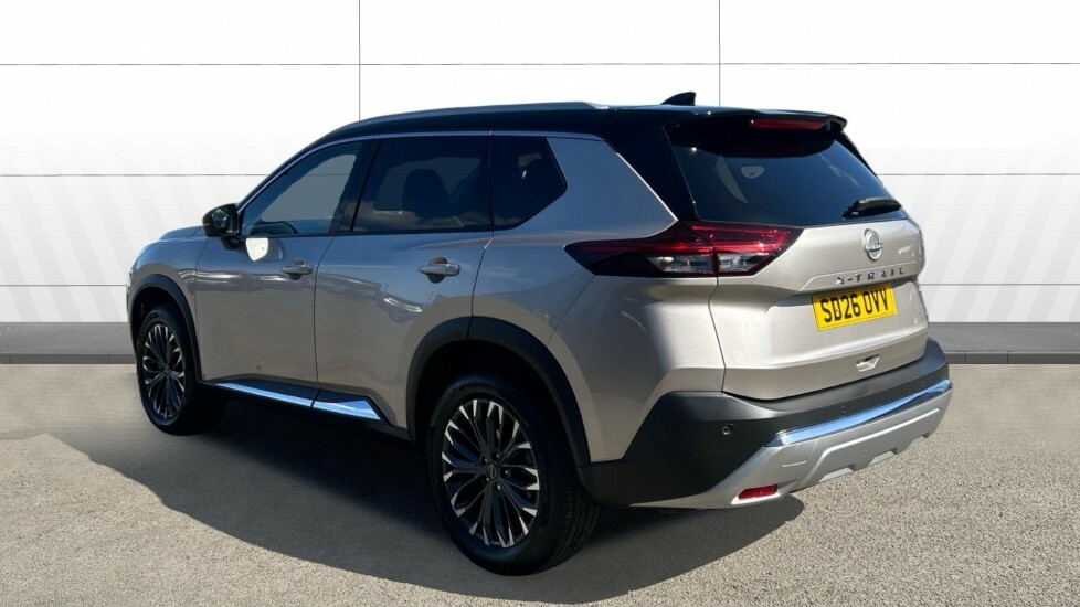 Nissan X-Trail Tekna Silver #2