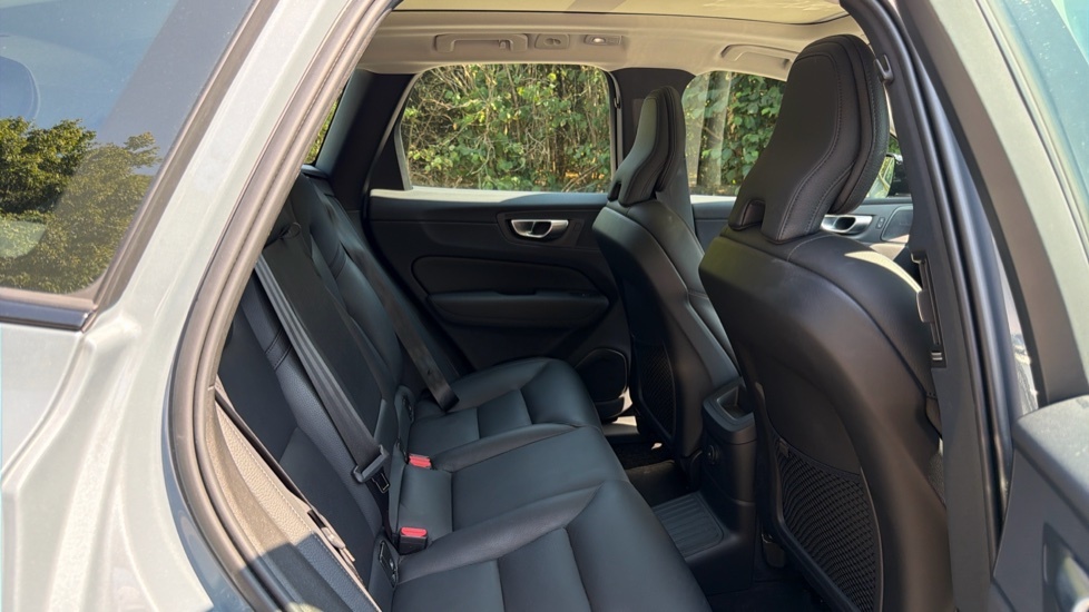 Volvo XC60 Plus Grey #6