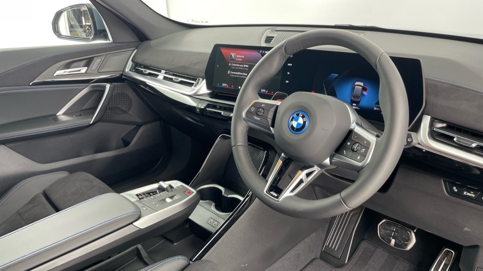 BMW iX1 Shadow Edition #6
